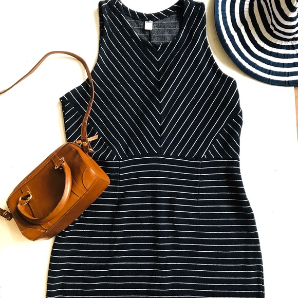 Old Navy Dresses & Skirts - Sleeveless summer dress XXL